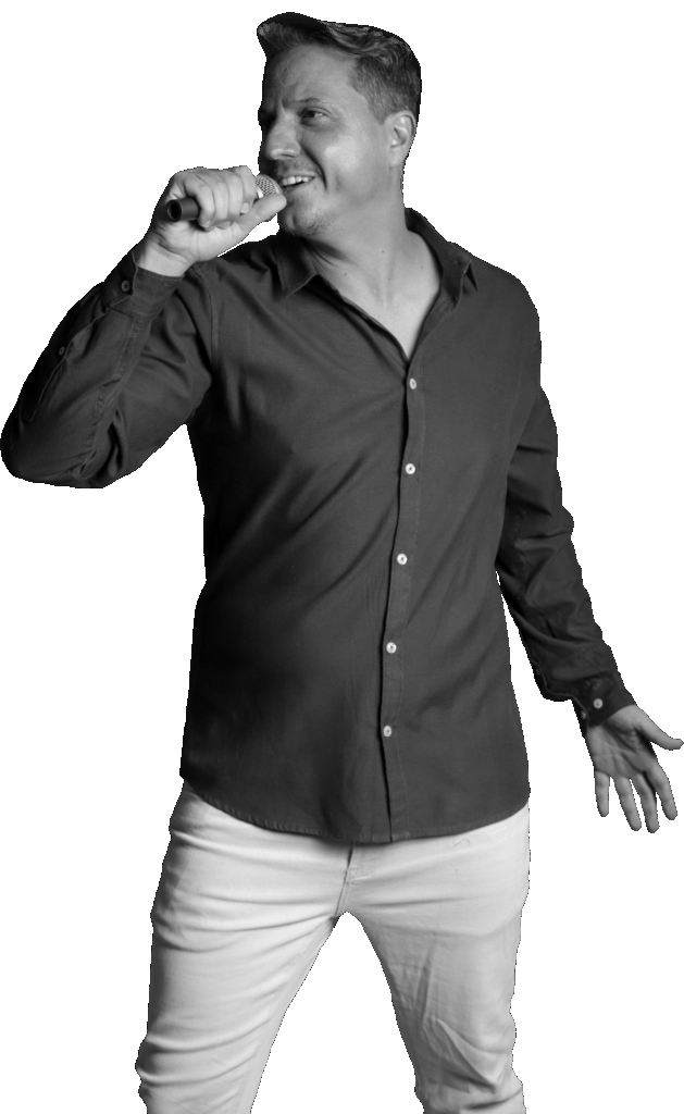 רואי עם מיקרופון